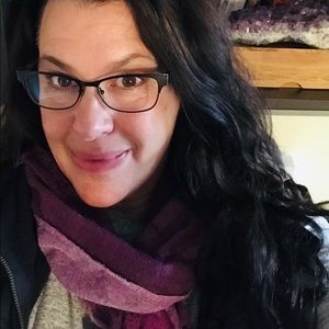 Meet your Posher, Stacy